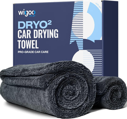 Dryo2 car drying towel with packaging on a white background